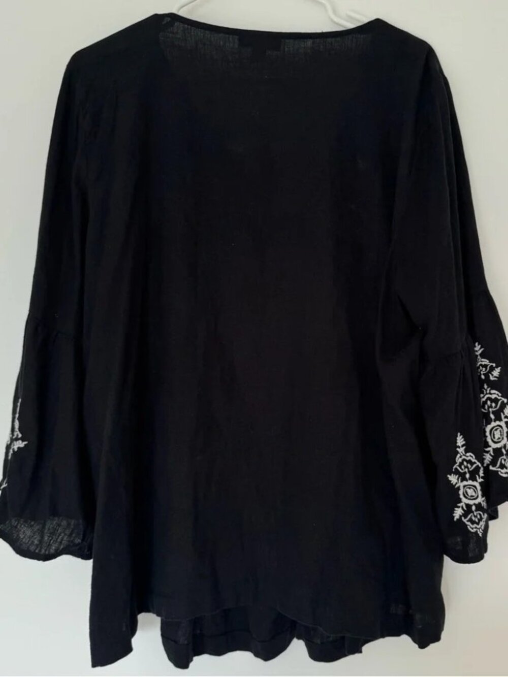 Style & Co Pintuck Black Blouse White Embroidered Accents Bell Sleeves NWT - Picture 4 of 10